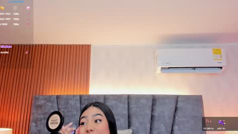 Snapshot of ashley_smith_x chatting on December 9, 6:35 pm Sara Smith online show from December 9, 6:35 pm