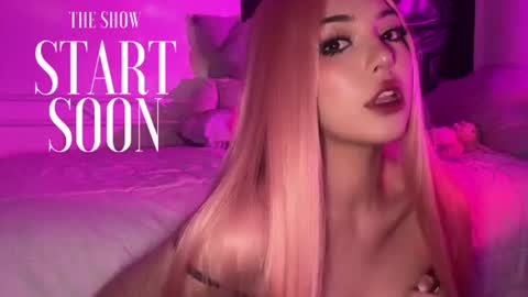 Snapshot of ashleycat9 chatting on July 6, 5:15 pm Ashlee Boox online show from July 6, 5:15 pm