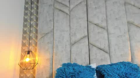 Snapshot of ashleyhiil2 chatting on February 22, 2:45 am AshleyHill online show from February 22, 2:45 am