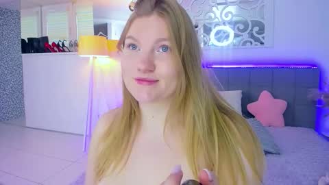 AshleyJonse online show from November 16, 5:57 am