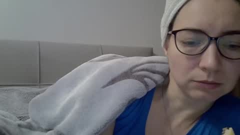 Ashley online show from December 15, 6:06 am