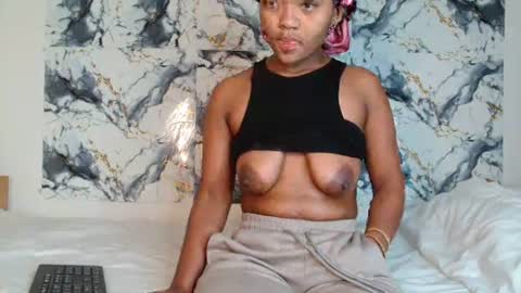 ashleyt255 online show from July 17, 3:02 am