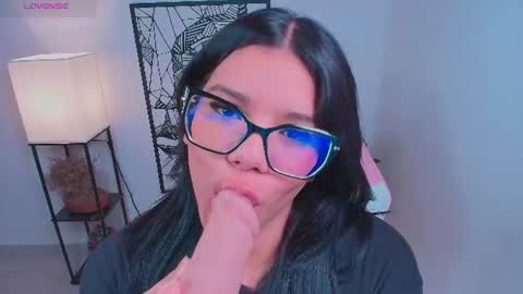 Ashleyy18   online show from July 22, 9:17 pm