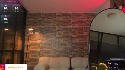 Ashley Fox online show from December 3, 5:26 am