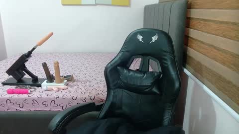 ashly online show from December 31, 3:12 am