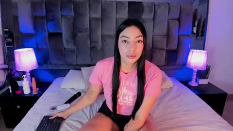 Ashly online show from June 19, 3:11 am