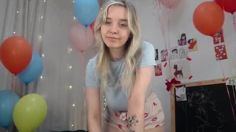 ashly_cherry online show from May 4, 1:07 pm