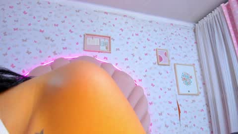 Ashly online show from December 21, 3:31 pm