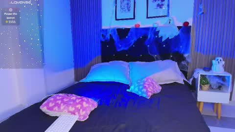 Snapshot of ashlycarteer chatting on October 10, 8:52 pm online show from October 10, 8:52 pm