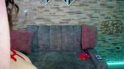 Snapshot of ashlye_hill chatting on March 7, 4:13 am Ashlye  online show from March 7, 4:13 am