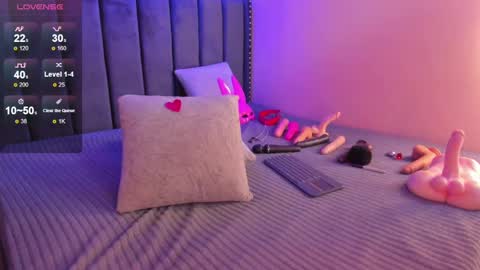 ashlye_miller_ online show from March 8, 7:05 am