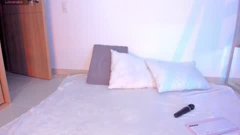 Snapshot of ashlye_stone chatting on June 14, 3:41 am Paula Baleta online show from June 14, 3:41 am