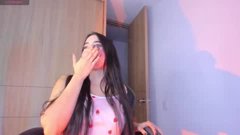 Snapshot of ashlye_stone chatting on July 10, 3:11 am Paula Baleta online show from July 10, 3:11 am