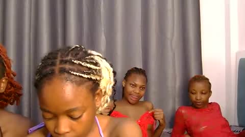 Snapshot of ashrine_ chatting on June 3, 4:34 pm ashrine online show from June 3, 4:34 pm