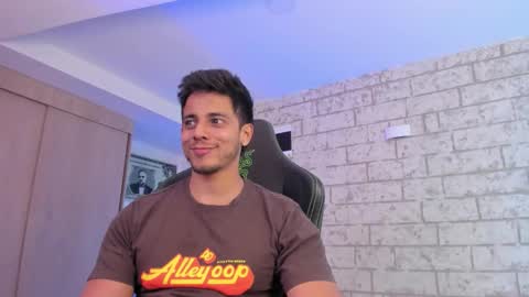 my name real is camilo online show from February 10, 4:38 am