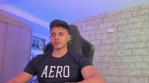 Snapshot of ashton_coleman_ chatting on May 17, 1:36 am my name real is camilo online show from May 17, 1:36 am