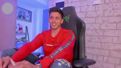 Snapshot of ashton_coleman_ chatting on June 29, 3:35 am my name real is camilo online show from June 29, 3:35 am