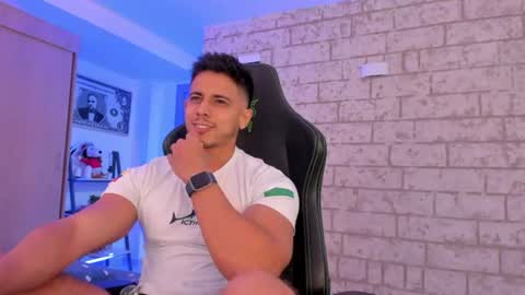 Snapshot of ashton_coleman_ chatting on July 9, 11:53 pm my name real is camilo online show from July 9, 11:53 pm
