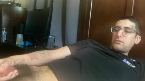 Snapshot of ashur_06 chatting on June 22, 7:44 pm ashur_06 online show from June 22, 7:44 pm