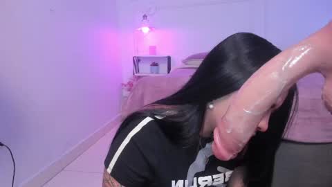Snapshot of asia_lune chatting on June 12, 3:49 am MyaFontaine online show from June 12, 3:49 am