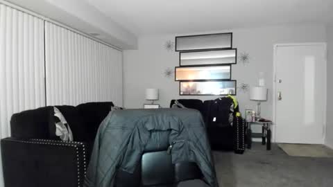 Asia online show from March 18, 7:11 am