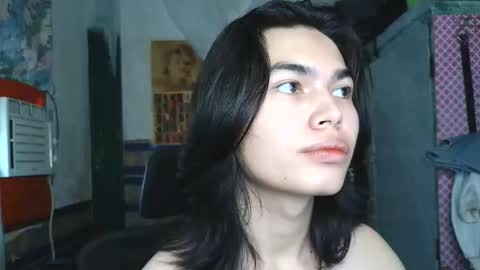 Snapshot of asian_babyboi chatting on April 9, 6:19 am asian_babyboi online show from April 9, 6:19 am