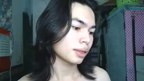 Snapshot of asian_babyboi chatting on April 11, 6:51 am asian_babyboi online show from April 11, 6:51 am