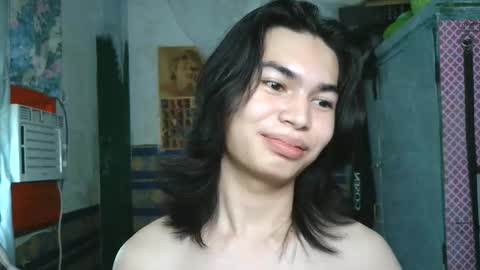 Snapshot of asian_babyboi chatting on April 11, 7:45 am asian_babyboi online show from April 11, 7:45 am