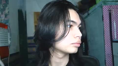 Snapshot of asian_babyboi chatting on April 15, 3:24 am asian_babyboi online show from April 15, 3:24 am