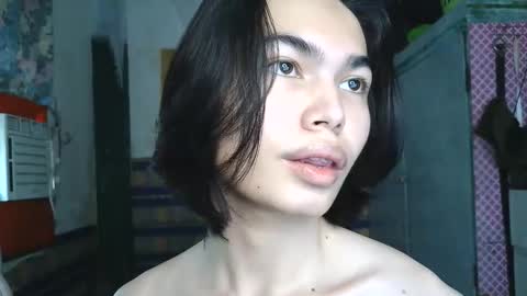 Snapshot of asian_babyboi chatting on April 20, 6:27 am asian_babyboi online show from April 20, 6:27 am