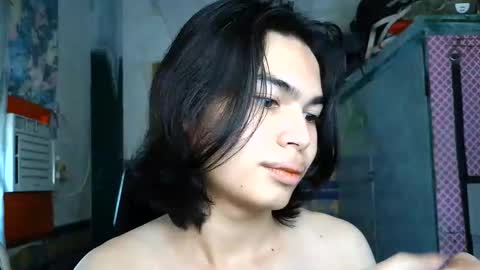 Snapshot of asian_babyboi chatting on May 28, 1:58 am asian_babyboi online show from May 28, 1:58 am