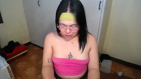 Snapshot of asian_bunnyx69 chatting on February 6, 12:16 pm Asia online show from February 6, 12:16 pm