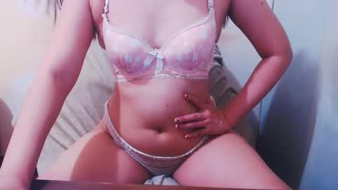 Snapshot of asian_cheska chatting on March 6, 5:57 am asian_cheska online show from March 6, 5:57 am