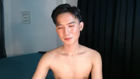 Snapshot of asian_cutiebaexx chatting on July 8, 6:29 am Pat online show from July 8, 6:29 am