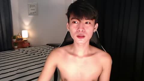 Snapshot of asian_cutiebaexx chatting on August 5, 9:50 pm Pat online show from August 5, 9:50 pm