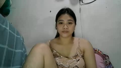 Snapshot of asian_hornypussy chatting on December 15, 8:18 am asian_hornypussy online show from December 15, 8:18 am