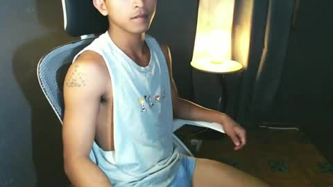 Snapshot of asian_hunk_moreno chatting on June 24, 4:39 pm Yuri online show from June 24, 4:39 pm