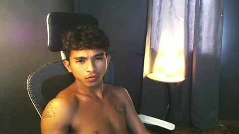 Snapshot of asian_hunk_moreno chatting on July 7, 6:47 am Yuri online show from July 7, 6:47 am