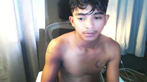 Snapshot of asian_hunk_moreno chatting on July 20, 6:17 am Yuri online show from July 20, 6:17 am