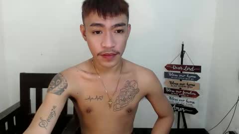 Snapshot of asian_kimxxx chatting on December 22, 11:51 am don online show from December 22, 11:51 am