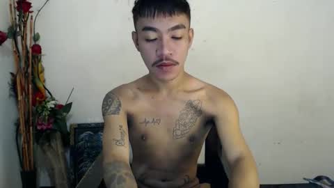 Snapshot of asian_kimxxx chatting on January 6, 8:18 am don online show from January 6, 8:18 am