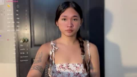 Snapshot of asian_loloera chatting on May 17, 3:30 pm Rhea online show from May 17, 3:30 pm