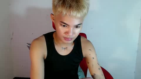 asian_lover05 online show from May 2, 4:12 pm