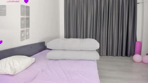 asian_loverpop online show from June 1, 3:41 am