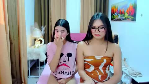 mooreen online show from October 23, 7:18 am