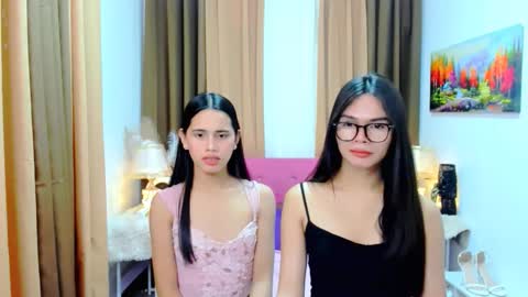 mooreen online show from October 24, 2:13 pm