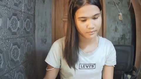 Nova Mae online show from April 9, 6:13 am