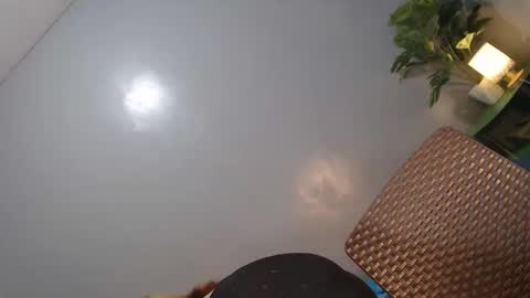 Snapshot of asian_reyshell chatting on February 14, 2:36 pm Reyshell online show from February 14, 2:36 pm