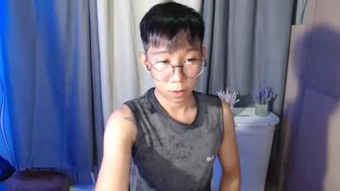 Snapshot of asian_seanbrownxxx chatting on January 8, 8:27 am asian_seanbrownxxx online show from January 8, 8:27 am