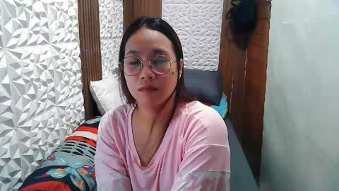 Snapshot of asian_sexydimples chatting on May 14, 7:26 am Trixie online show from May 14, 7:26 am